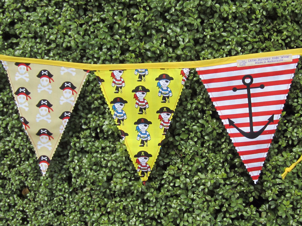 Pirate Bunting Flags Large Size with pinking shears edge